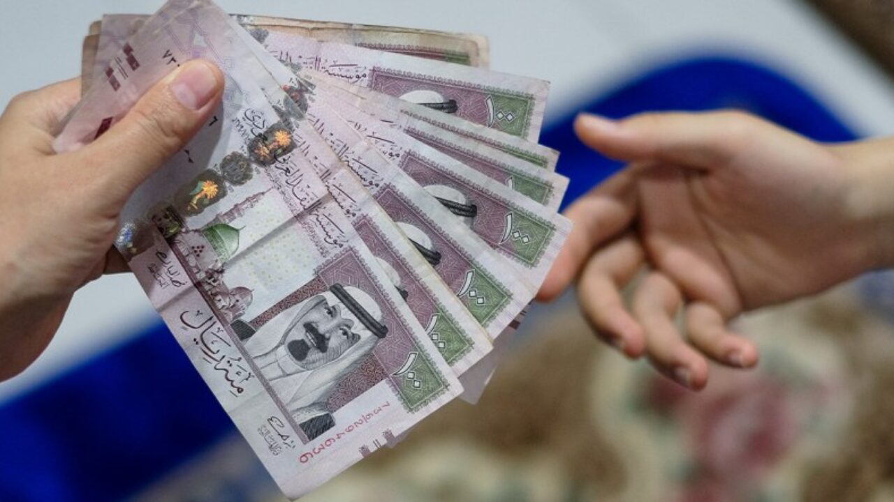 بشري سارة إيداع فوري بدون تحويل راتب وبدون كفيل من أبرز شركات التمويل  شركة النايفات