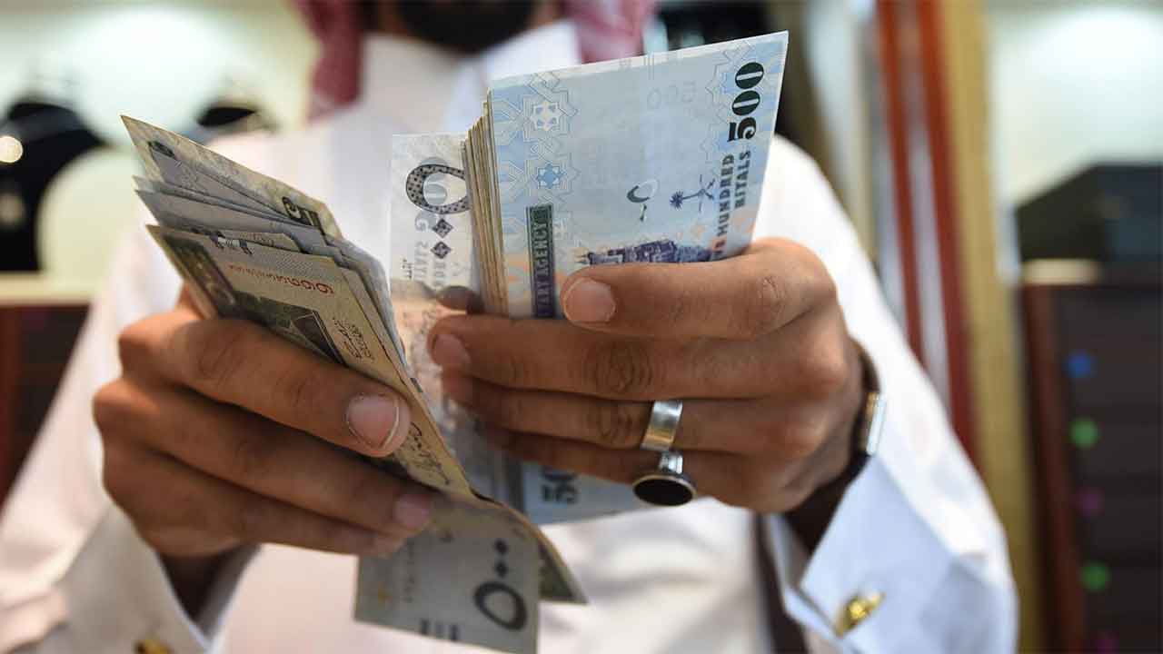 تقديم نزول الرواتب للموظفين