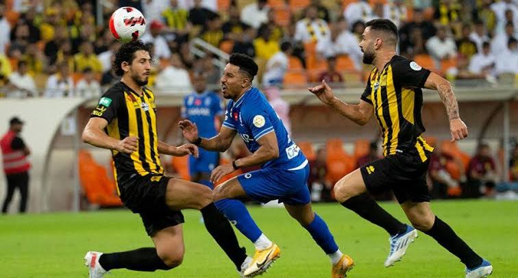 موعد مباراة الهلال والاتحاد