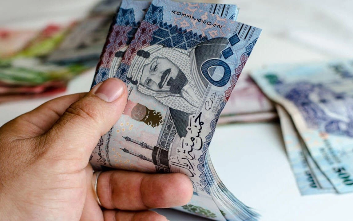 موعد نزول الرواتب هذا الشهر