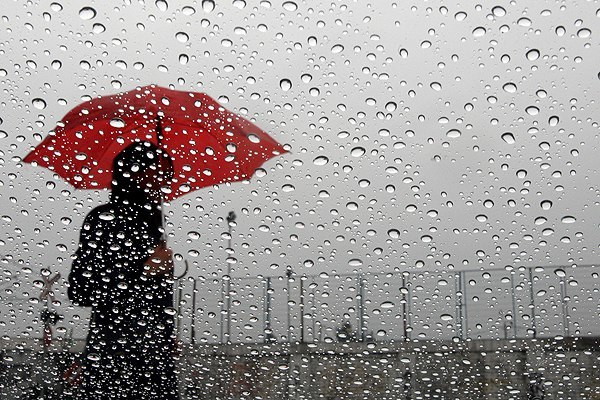 درجات الحرارة العظمة والصغرى والظواهر الجوية بالمملكة